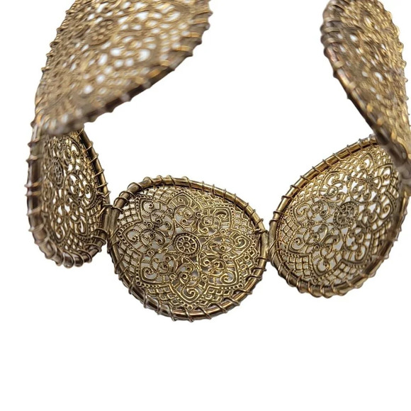 Filigree Gold Tone Medallion Vintage Metal Cuff Bracelet 1.75" Wide Boho - Picture 5 of 5